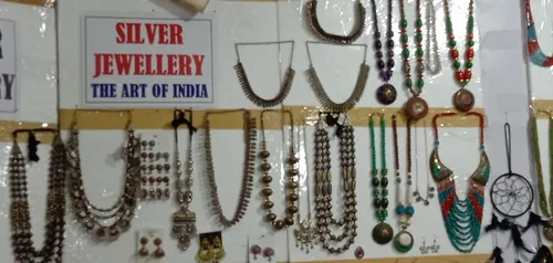 Jewellery & Watches